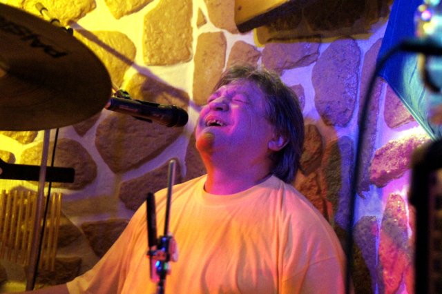 Hombres Live