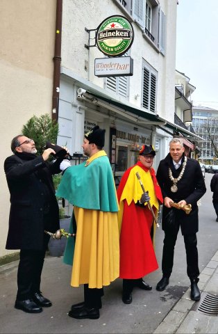 Apéro vor dem Bärtelisessen