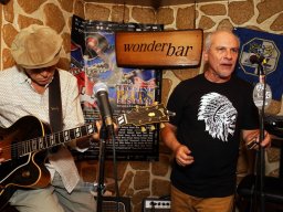 2024 &raquo; RJ Mischo's Electric Blues Duett mit Alex Schultz (18.10.24)